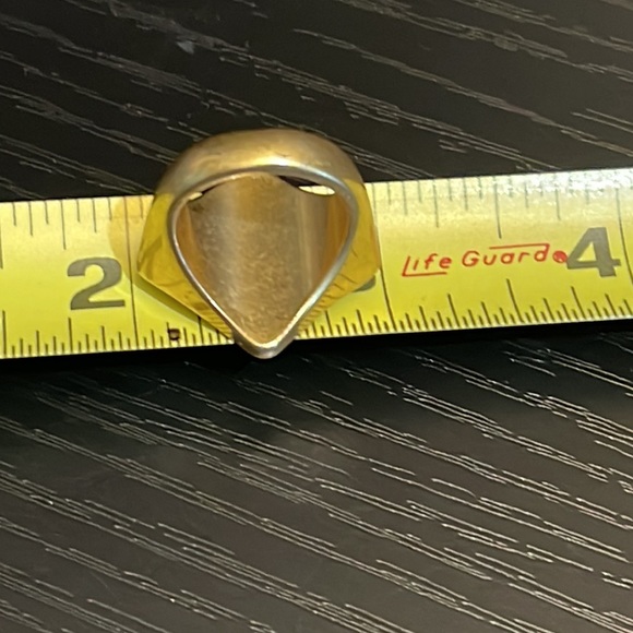 Size 6 J. Crew Ring - Picture 6 of 7